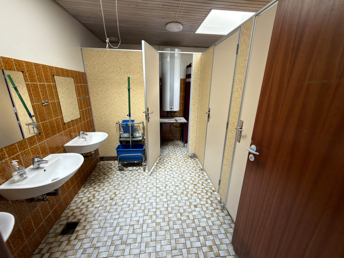 Toilet sovesal
